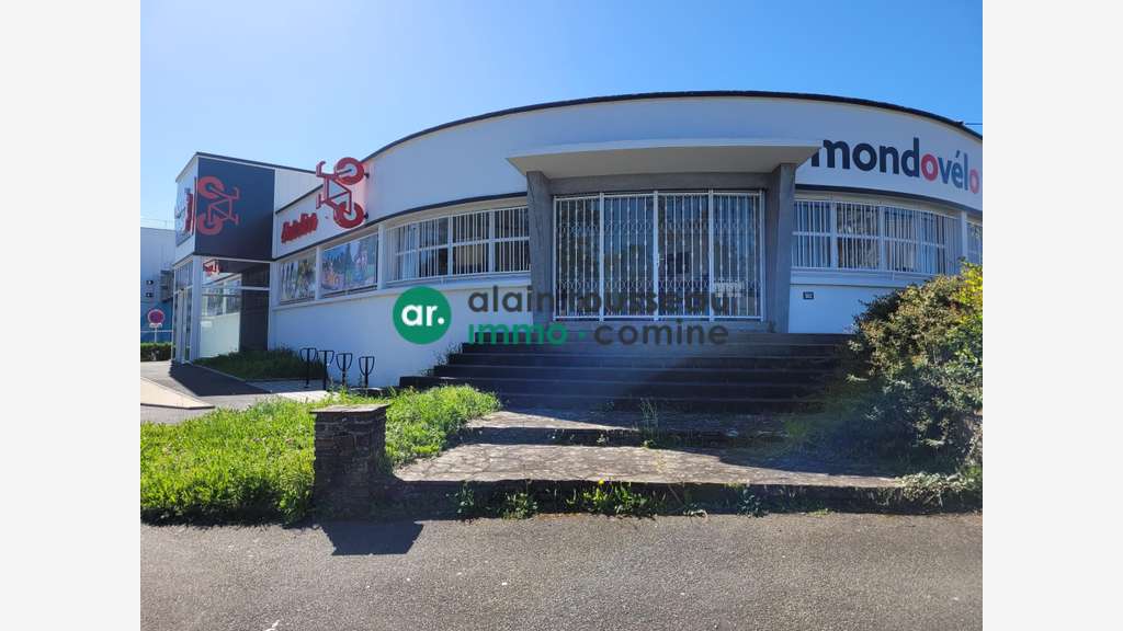Local commercial 992m² à Saint-Herblain Atlantis