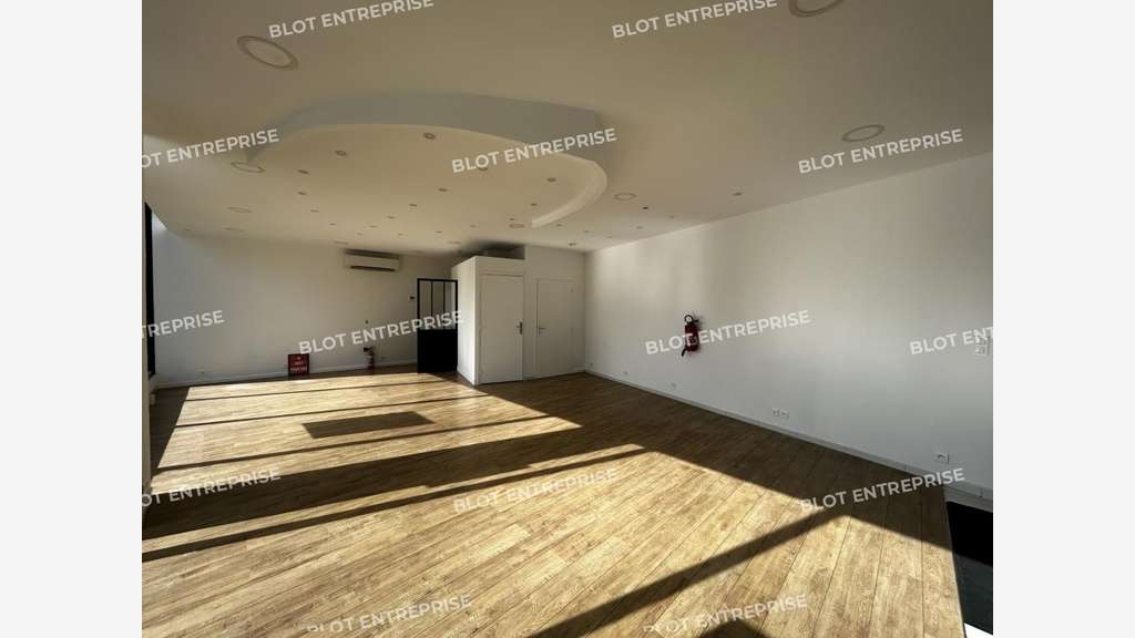 A louer locaux commerciaux 59m² à Saint Herblain