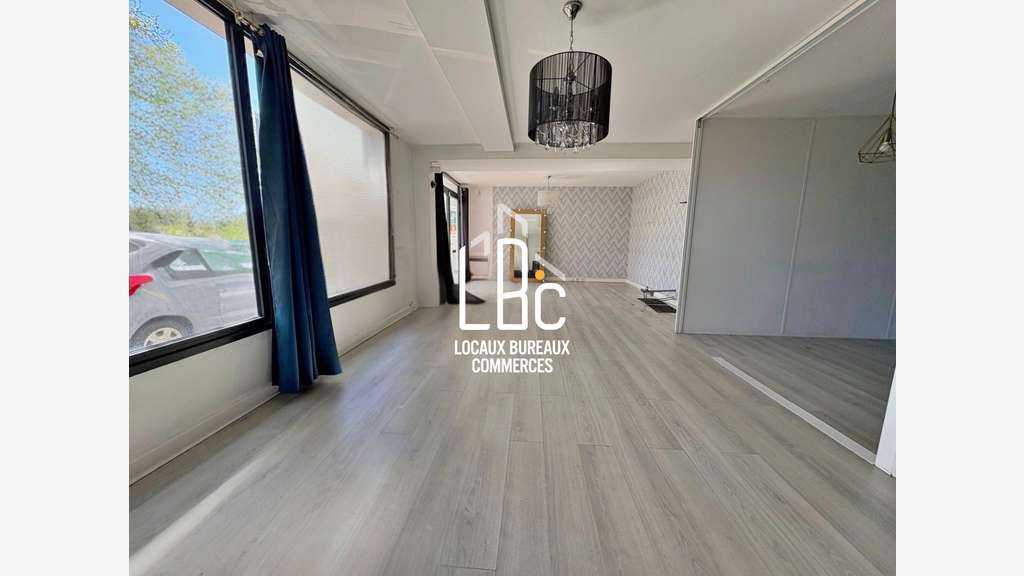 Local commercial 60 m²  à louer à Nantes