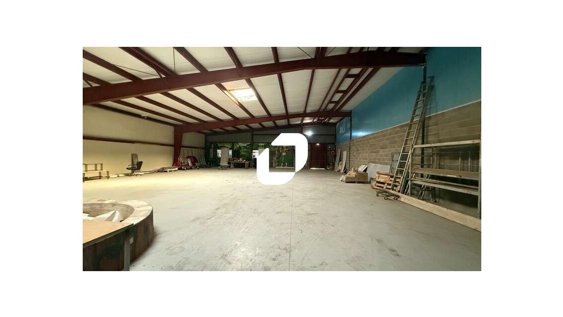 Local commercial / Emplacement n°1