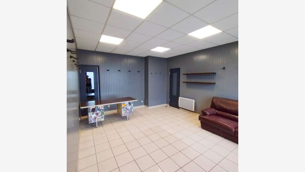 A louer local 35m² à Saint-Hilaire-de-Chaléons