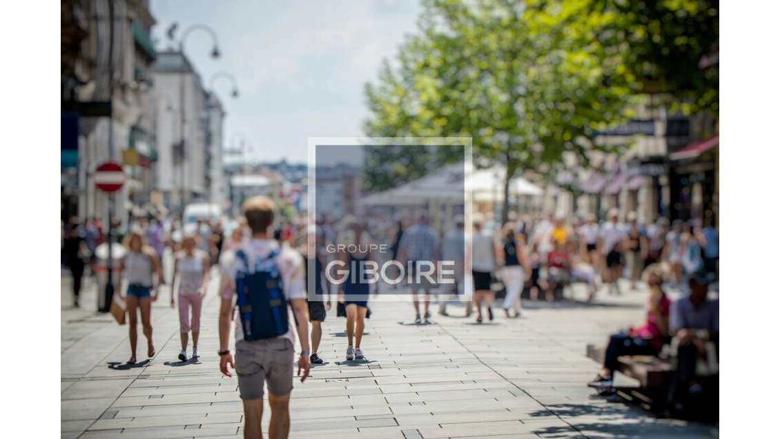 Local commercial 179m² à Saint-Jacques-de-la-Lande