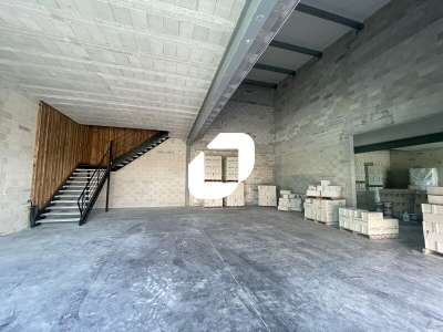 Location Locaux commerciaux - Boutiques à Saint-Jean-d'Illac