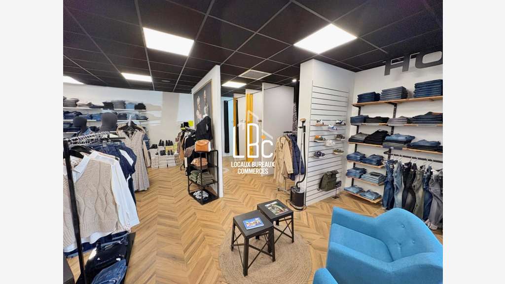 Local commercial 150m² St Julien de Concelles 