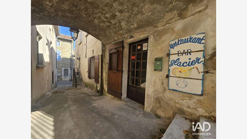 A louer restaurant à Saint-Julien-de-Peyrolas