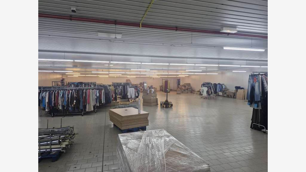 Location grand local 1080m² proche de Saint-Junien