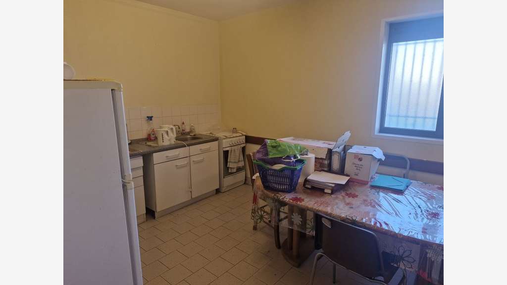 Location grand local 1080m² proche de Saint-Junien