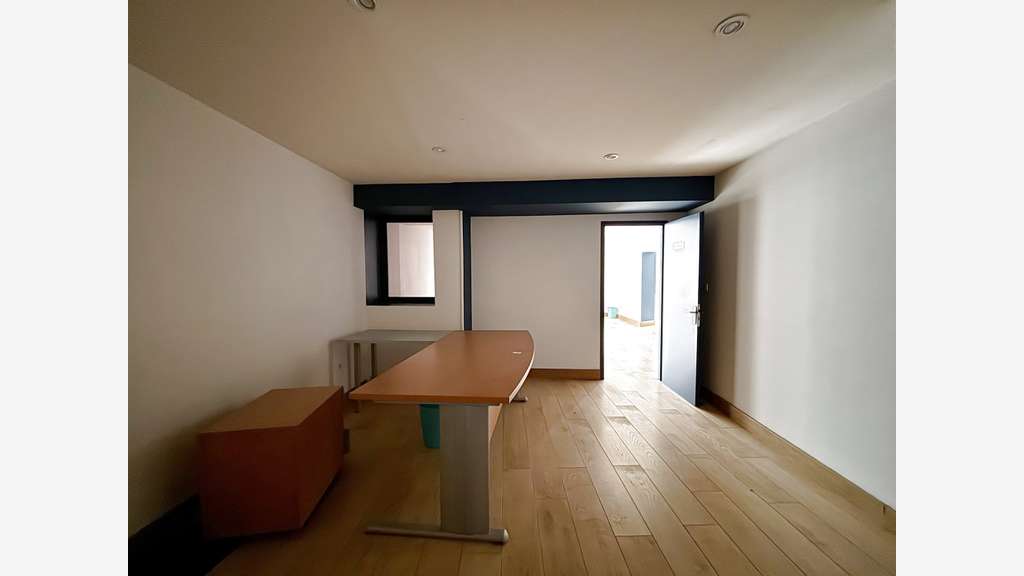 A louer local commercial 120m² à Saint-Junien