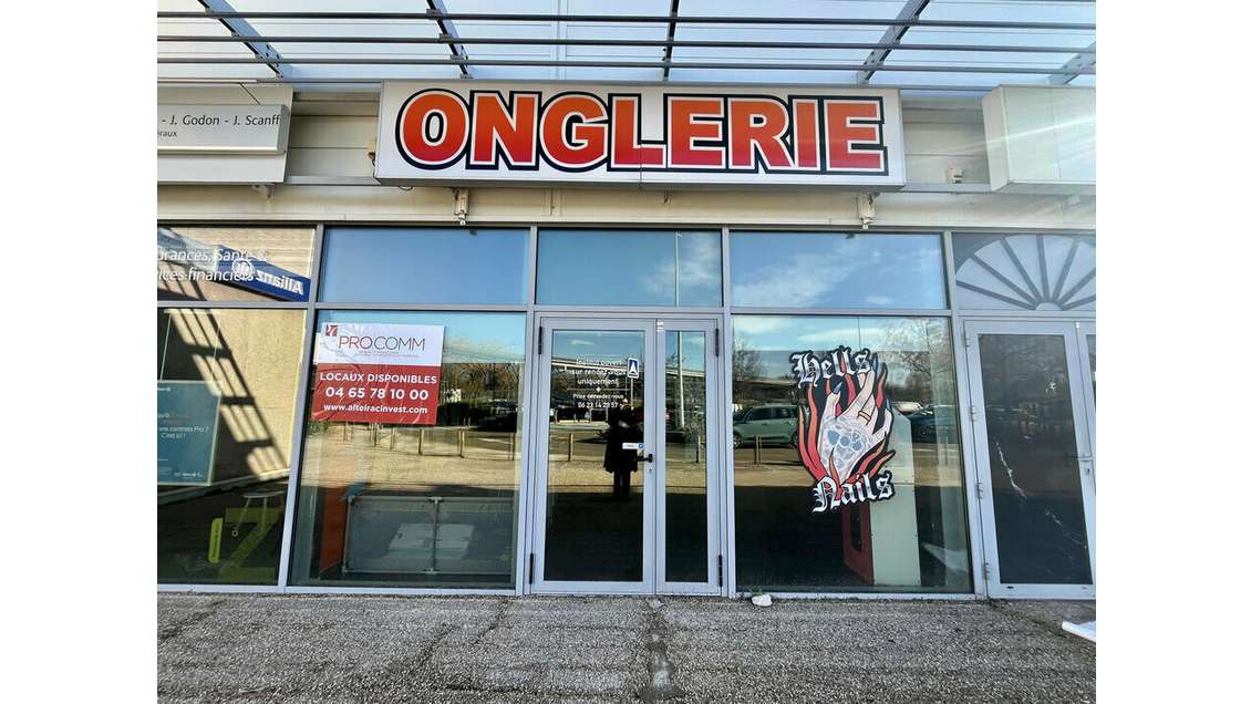 A louer local 40m² en ZAC Saint-Laurent-des-Arbres