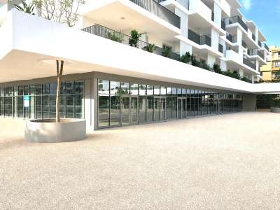 A louer local commercial 175m² à St-Laurent-du-Var