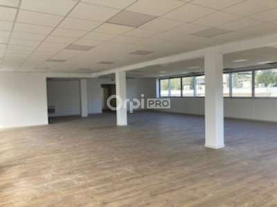 A louer espace de travail 460m² vue mer St-Laurent