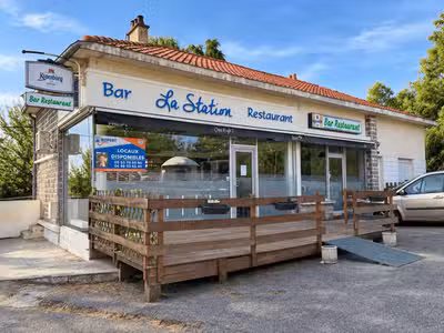 Local à usage restauration à louer à SA
