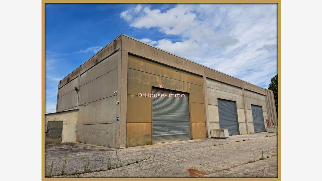 Local d'activités 690m² à Saint-Marcel-lès-Valence