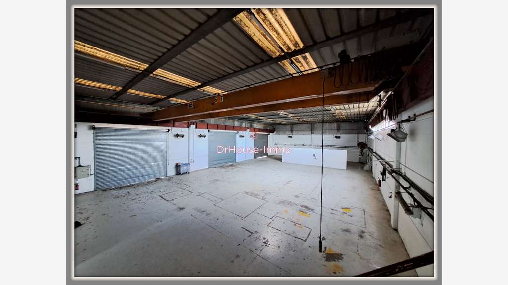 Local d'activités 690m² à Saint-Marcel-lès-Valence