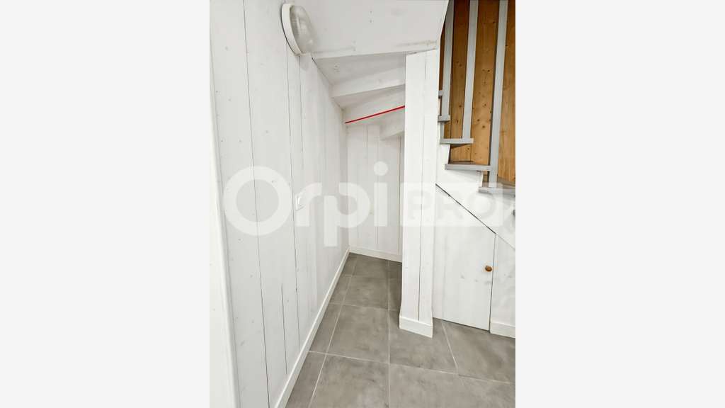 A louer local 60m² rue piétonne St-Martin-de-Ré