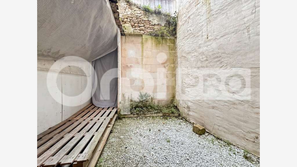 A louer local 60m² rue piétonne St-Martin-de-Ré