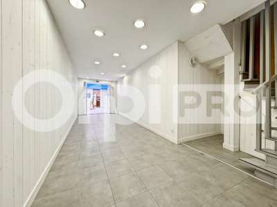 A louer local 60m² rue piétonne St-Martin-de-Ré