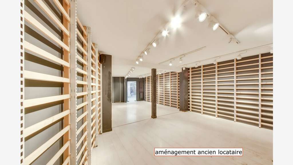 Local commercial 68 M2 rue piétonne, sur le Port