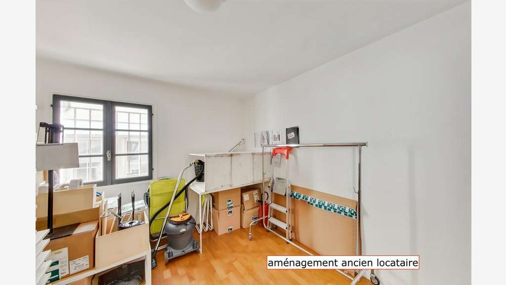 Local commercial 68 M2 rue piétonne, sur le Port