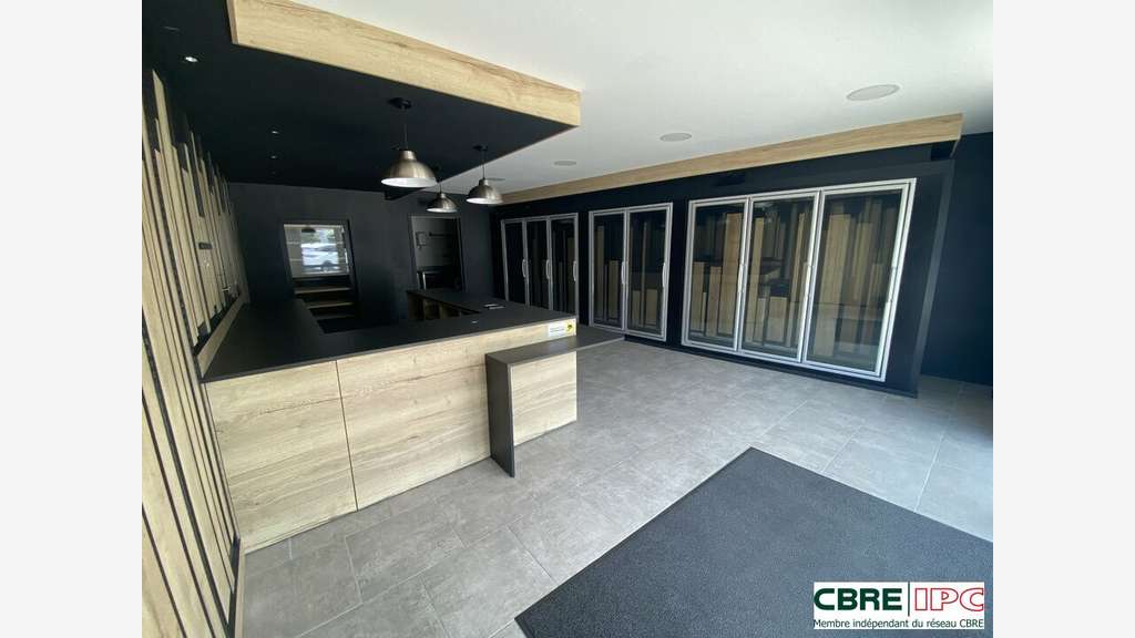 Loue local cial 68m² centre St Martin de Seignanx