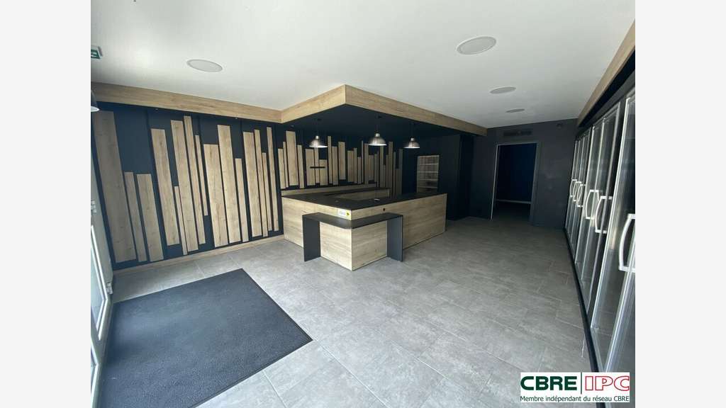 Loue local cial 68m² centre St Martin de Seignanx