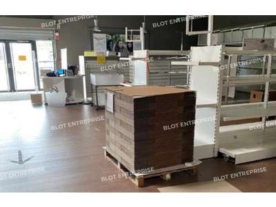 Location Locaux commerciaux - Boutiques à Saint-Martin-des-Champs