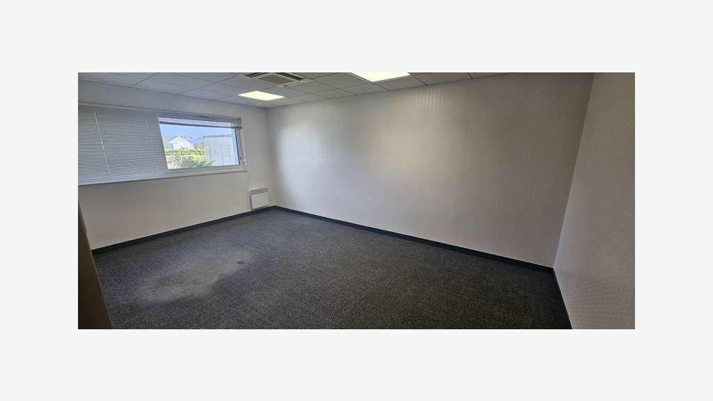 Murs-ST MARTIN DES CHAMPS (29600)-100 m²
