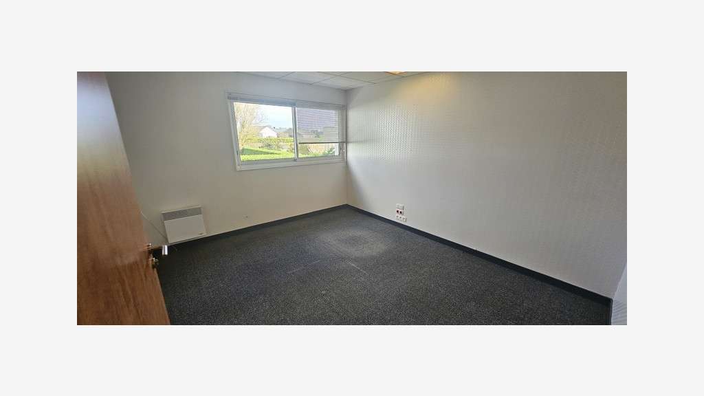 Murs-ST MARTIN DES CHAMPS (29600)-100 m²