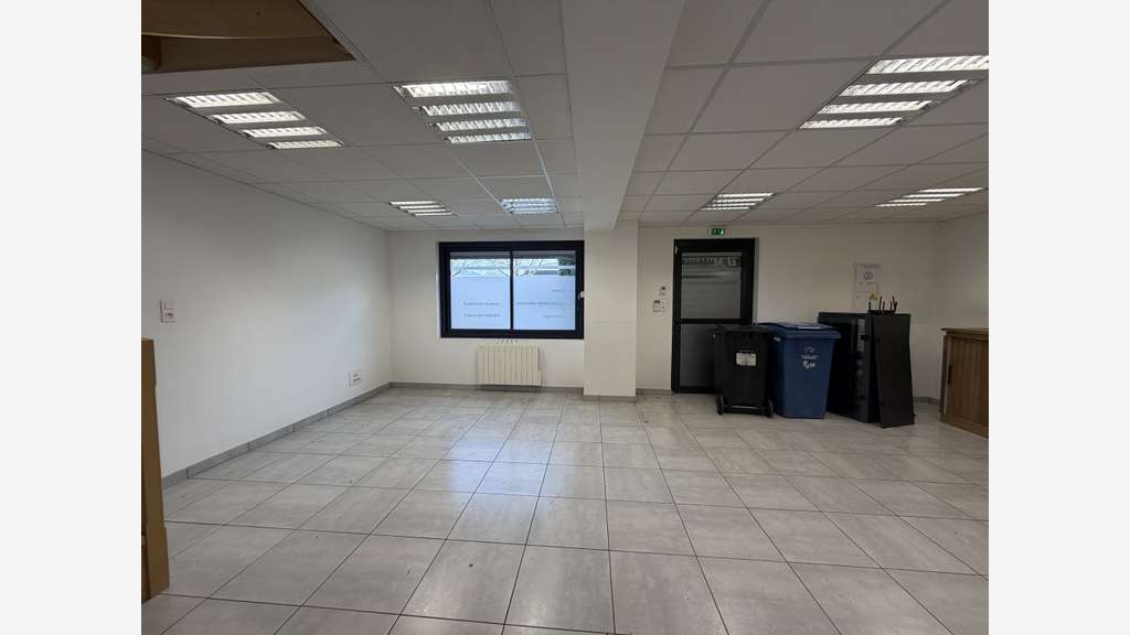 A louer bureaux de 180m² à Saint Martin d'Hères