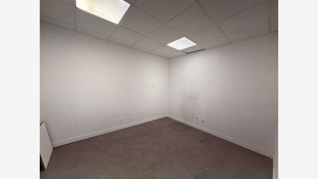 A louer bureaux de 180m² à Saint Martin d'Hères