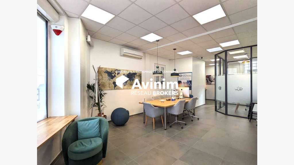 Local 90m² à louer sur Saint-Maur Créteil centre
