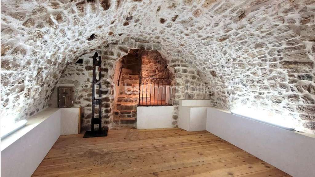 Loue box et caves de stockage 50m² Saint Maximin