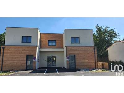 Location Locaux commerciaux - Boutiques à Saint-Médard-d'Eyrans