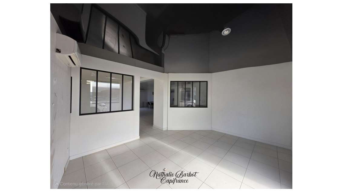 Local lumineux 150m² à louer ZA Saint-Memmie