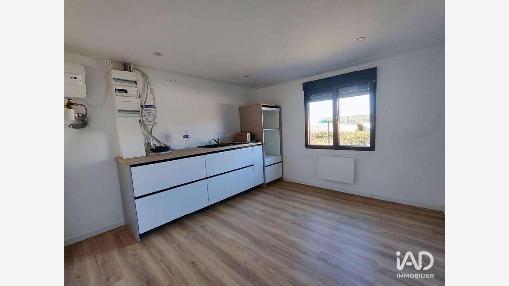 A louer local professionnel 490m² à Saint-Memmie