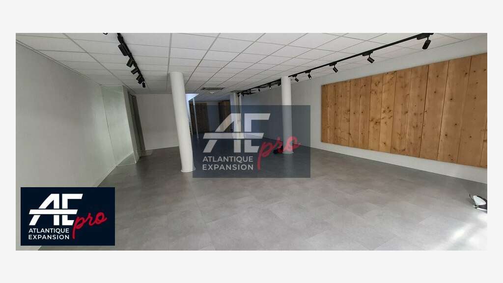 Local commercial 139m² à louer St Nazaire centre