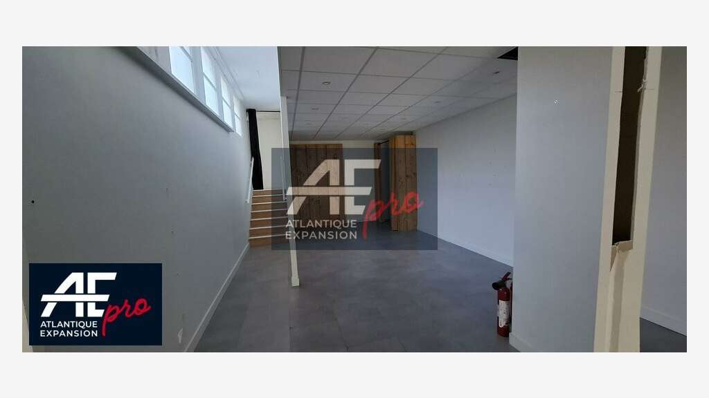 Local commercial 139m² à louer St Nazaire centre