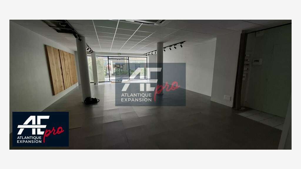 Local commercial 139m² à louer St Nazaire centre