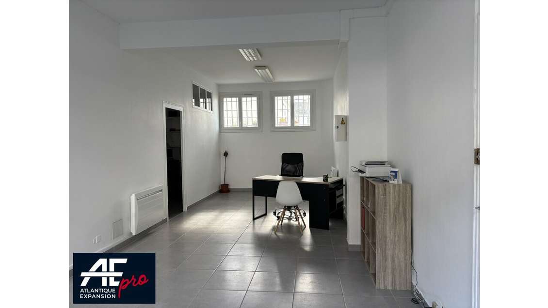 Local 43m² à louer axe passant de Saint Nazaire