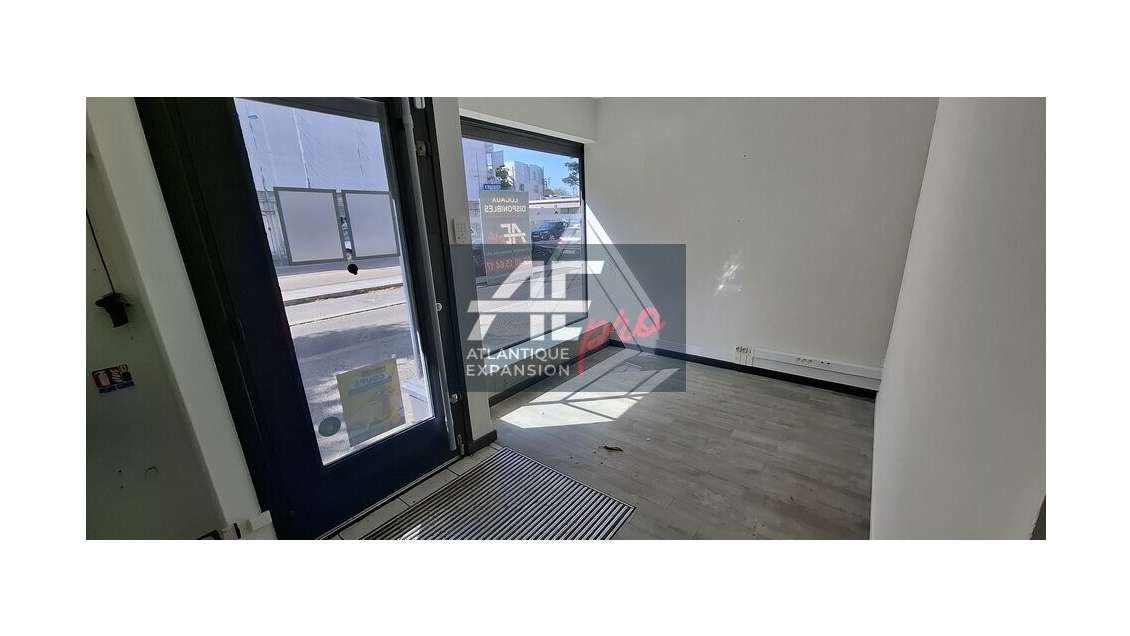 Local commercial 42m² à louer à Saint Nazaire Gare