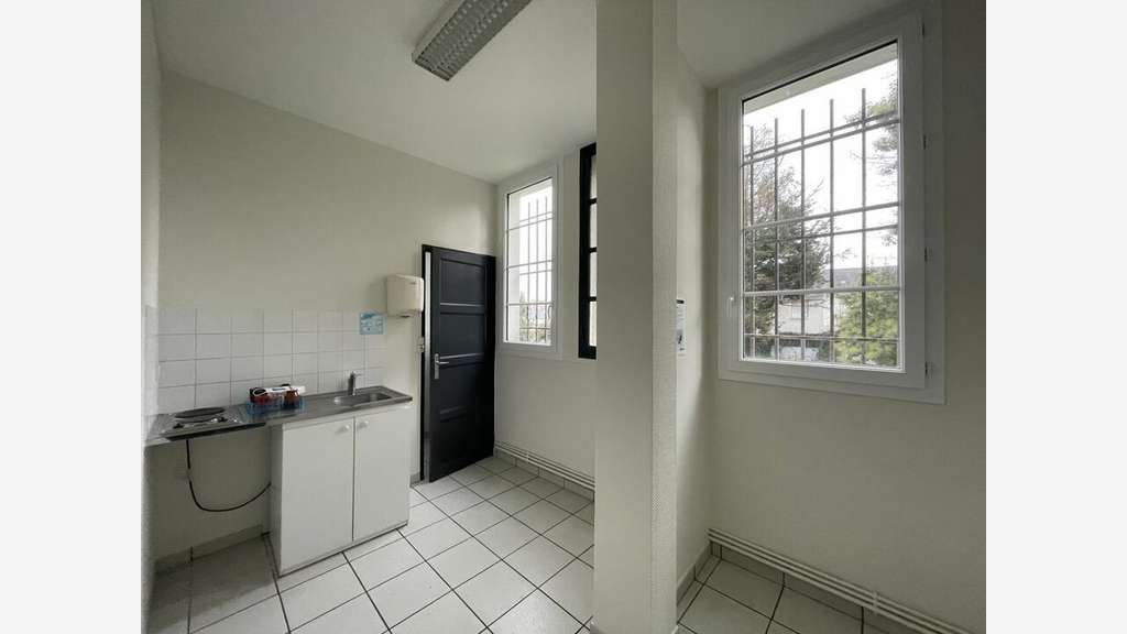 Local commercial 42m² à louer à Saint Nazaire Gare