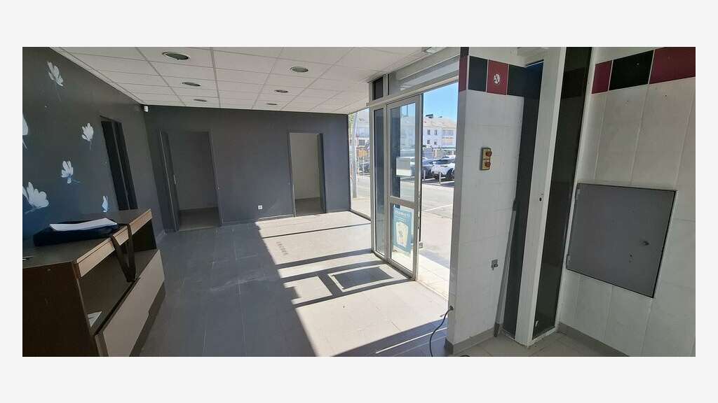 Local commercial 79m² à louer à Saint Nazaire