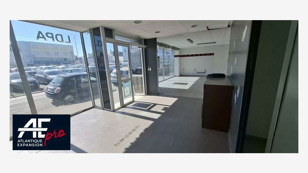 Local commercial 79m² à louer à Saint Nazaire