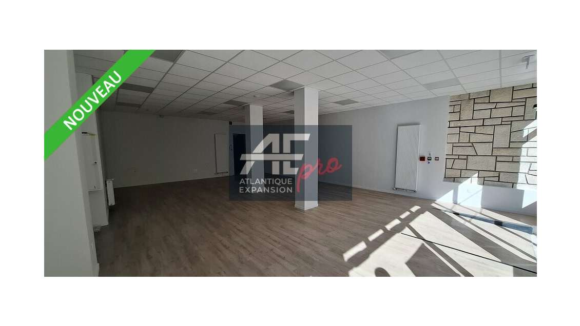 A louer local 150m² à l'en entrée de St-Nazaire   