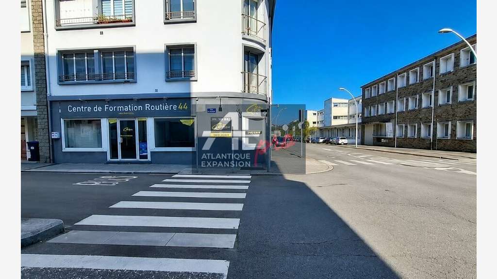 Local en angle de rue 55m² à louer à Saint-Nazaire