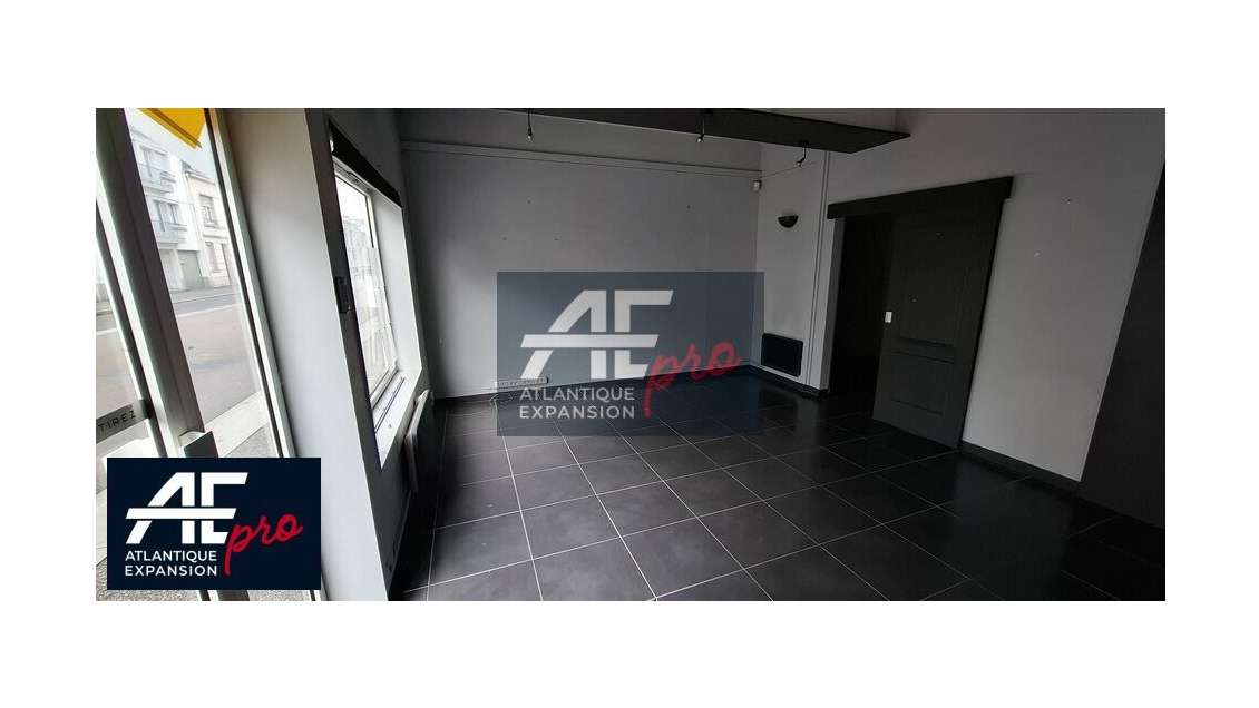 Local en angle de rue 55m² à louer à Saint-Nazaire