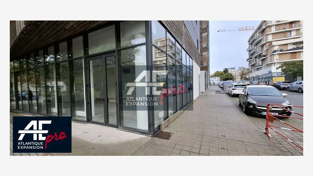 Local commercial d'angle 144m² à louer St Nazaire