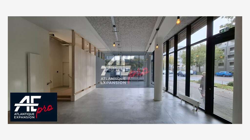 Local commercial d'angle 144m² à louer St Nazaire