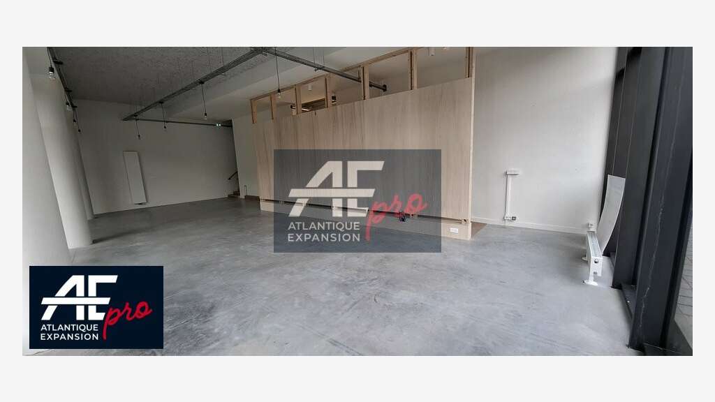 Local commercial d'angle 144m² à louer St Nazaire