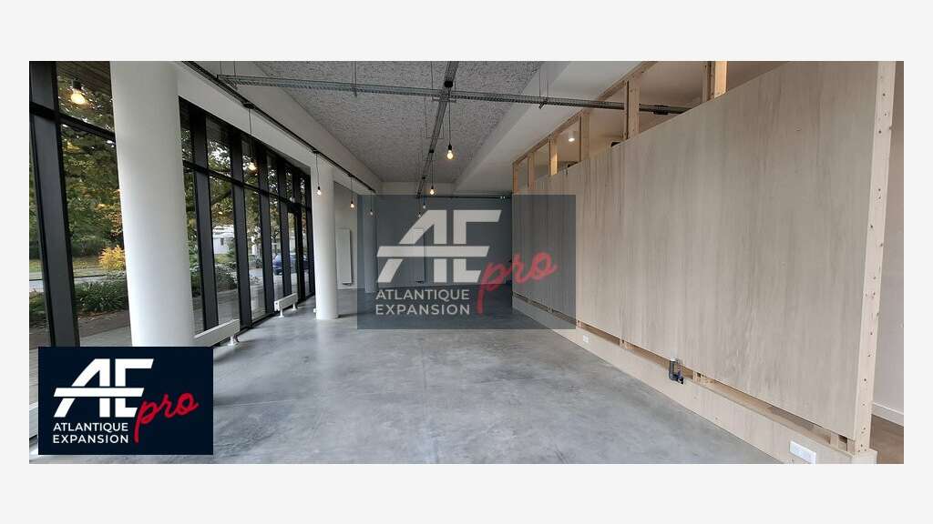 Local commercial d'angle 144m² à louer St Nazaire